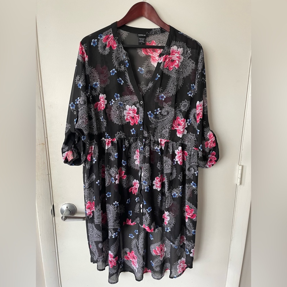 Torrid sheer, flowey top/tunic